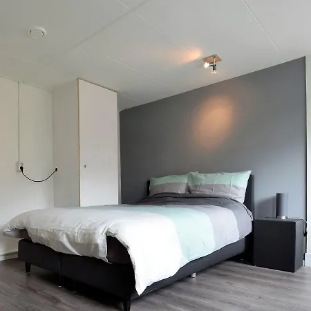 펜션 Cosy Holiday In By The Beach *